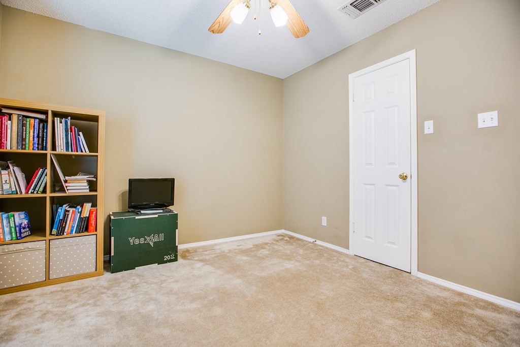 4405 Southland Blvd Property Photo 20