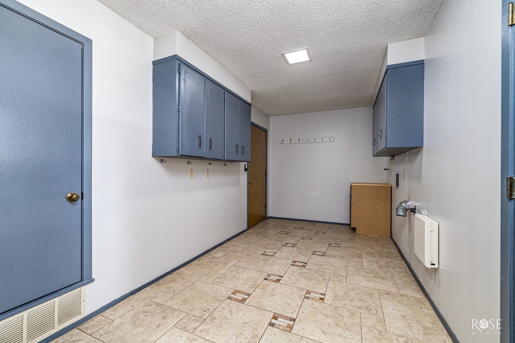 3121 Chatterton Dr Property Photo 27