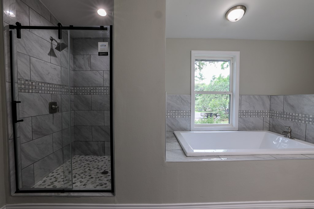 614 Coates St Property Photo 10