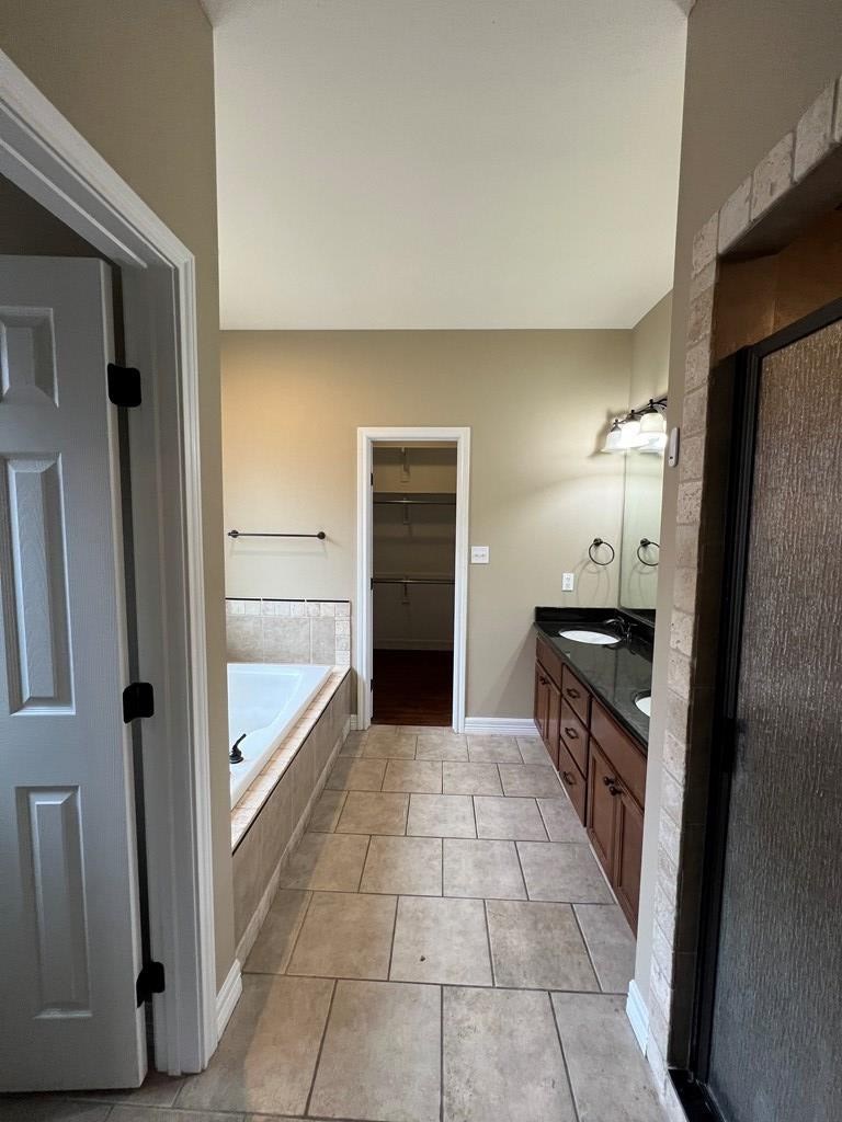 4314 Chisholm Trail Property Photo 19