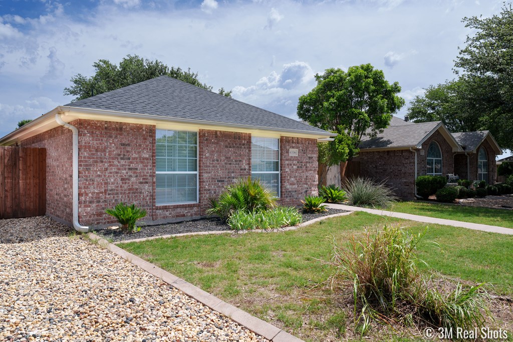 4106 Green Meadow Dr Property Photo 4