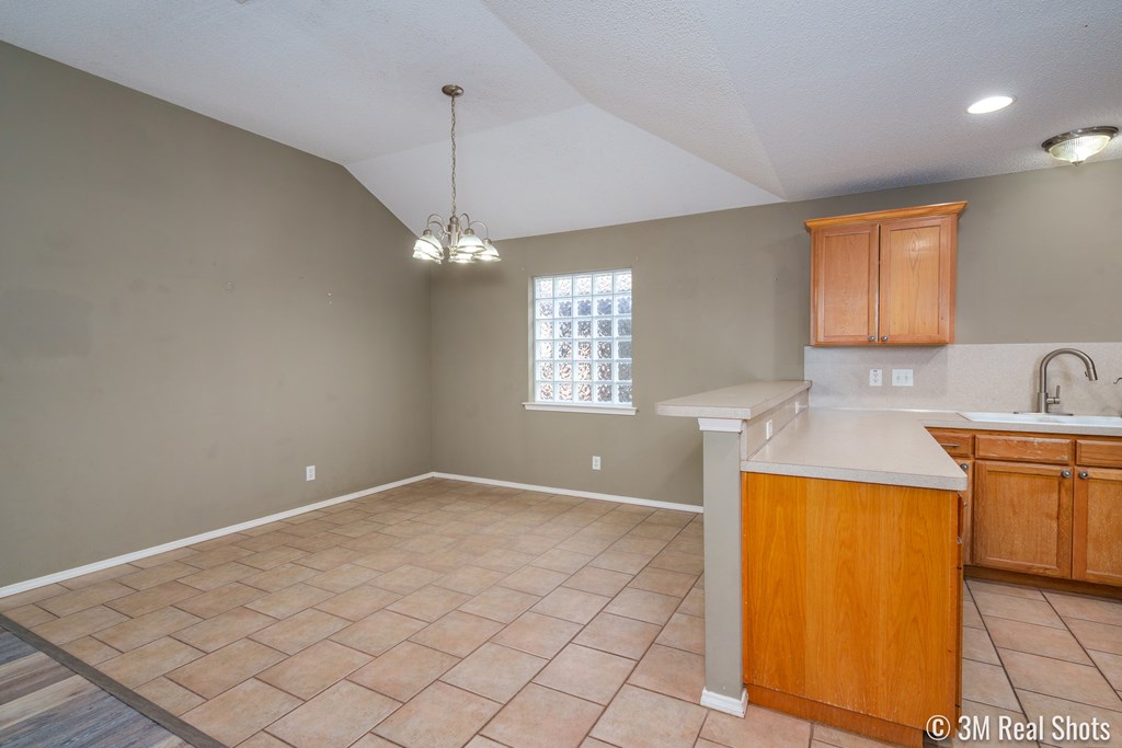 4106 Green Meadow Dr Property Photo 11