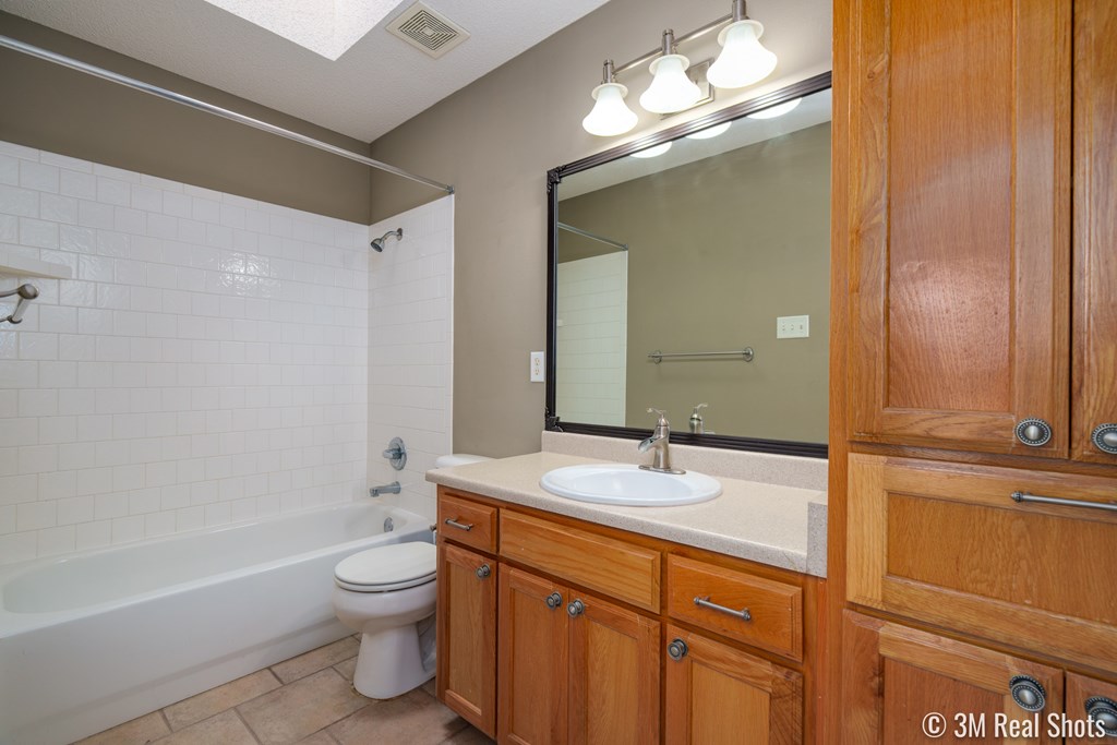 4106 Green Meadow Dr Property Photo 23