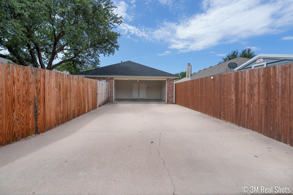 4106 Green Meadow Dr Property Photo 26