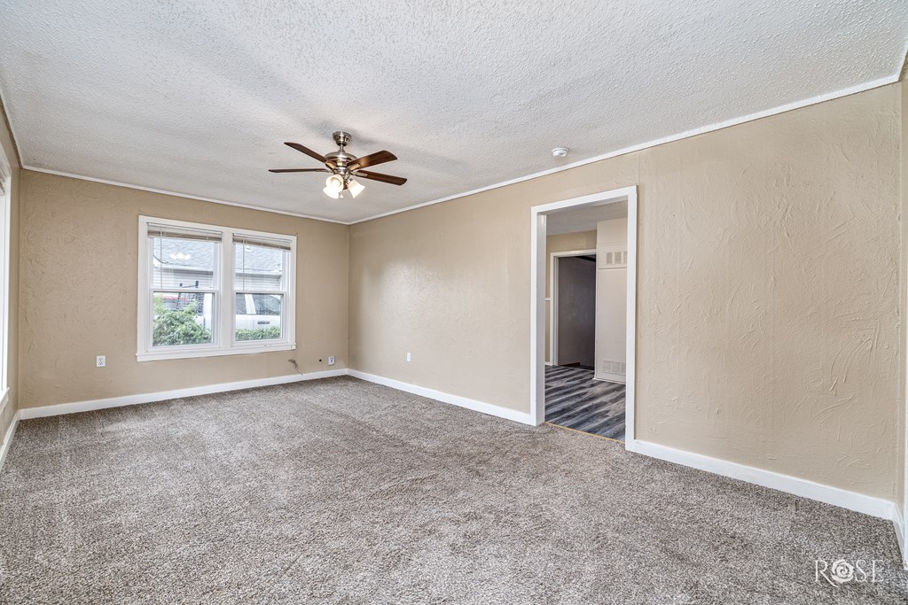 310 N Van Buren St Property Photo 5