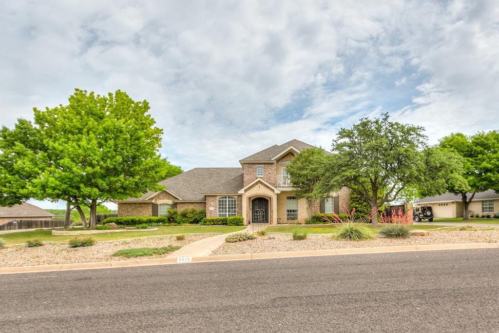 1218 Ashford Dr Property Photo 1