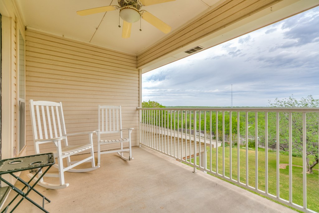 1218 Ashford Dr Property Photo 41