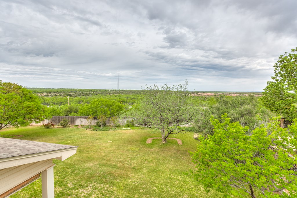 1218 Ashford Dr Property Photo 43