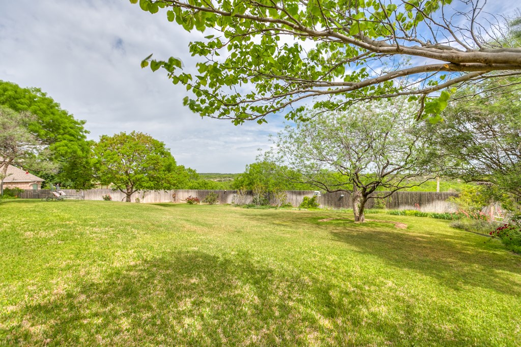 1218 Ashford Dr Property Photo 65
