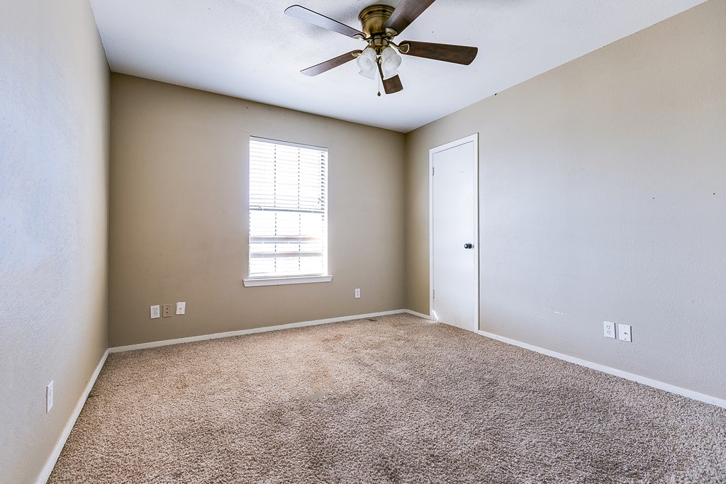 3101 Grove Dr Property Photo 13