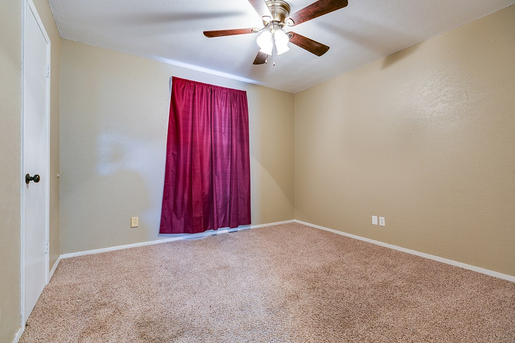 3101 Grove Dr Property Photo 15