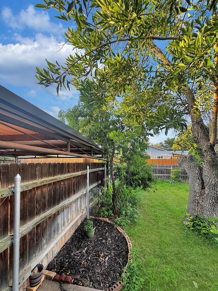 3302 Southland Blvd Property Photo 19