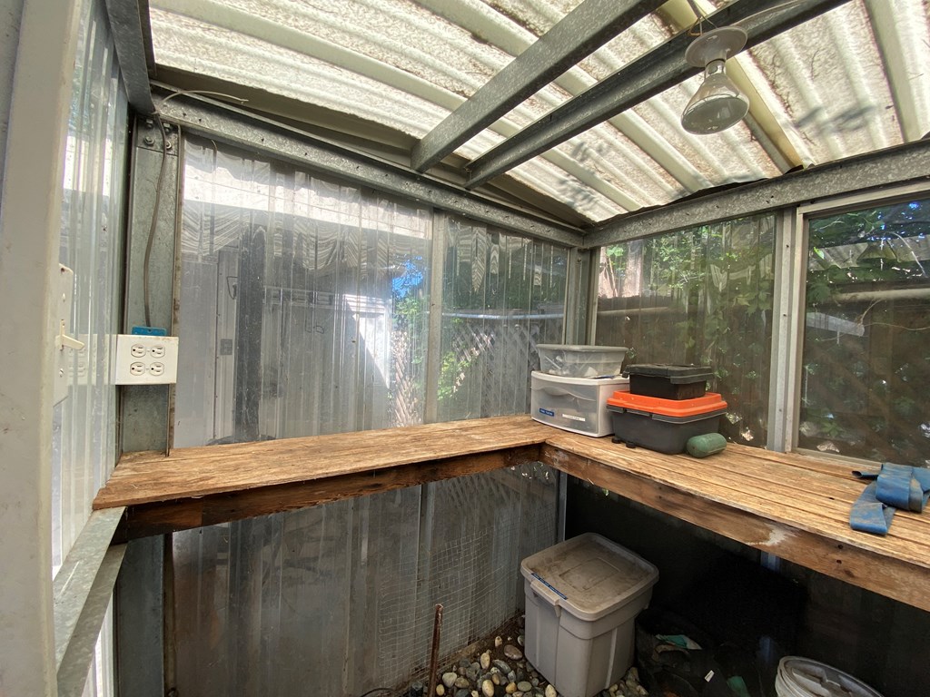 1858 W Twohig Ave Property Photo 13