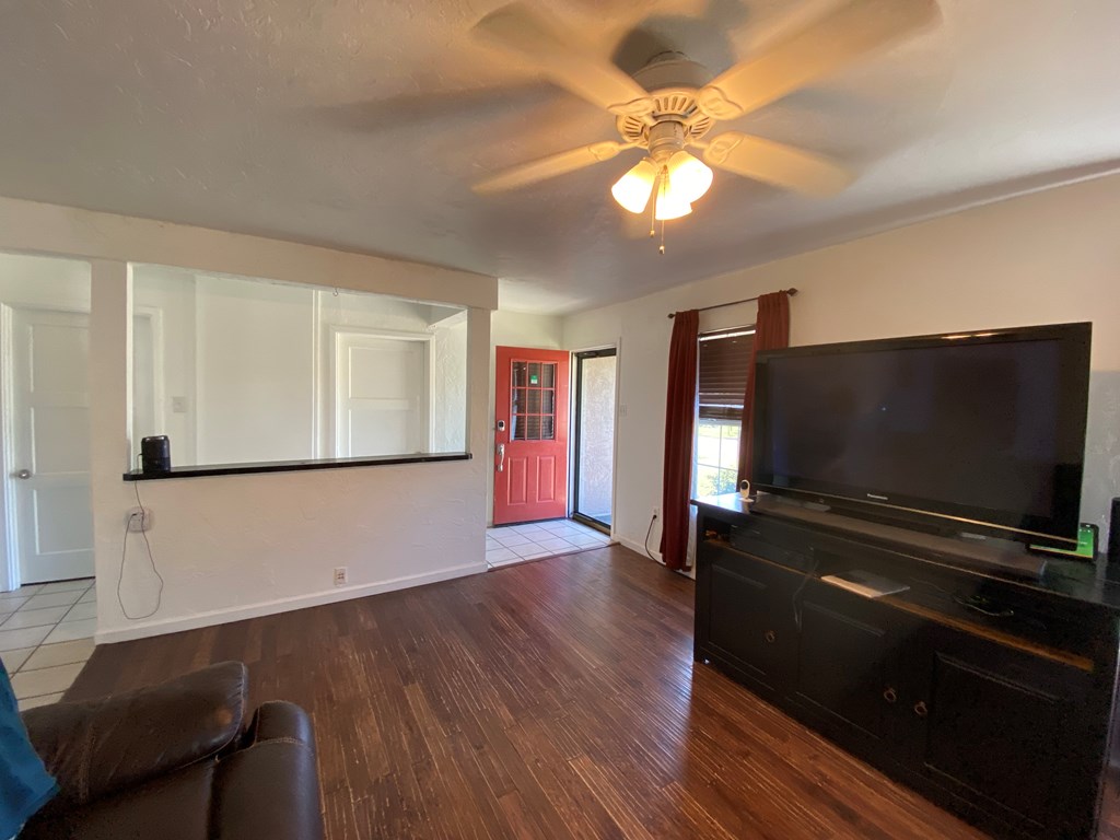 1858 W Twohig Ave Property Photo 50