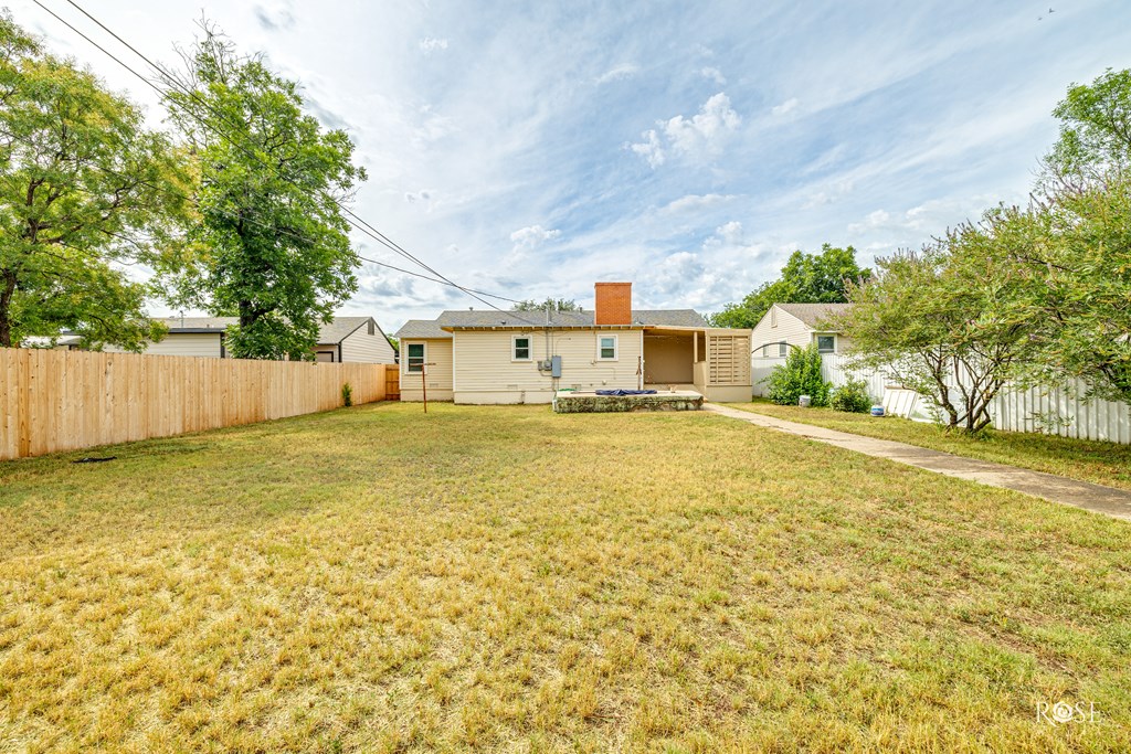 2310 W Twohig Ave Property Photo 27