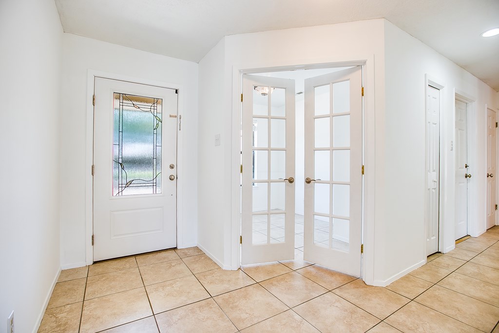 1617 Idaho Ave Property Photo 4
