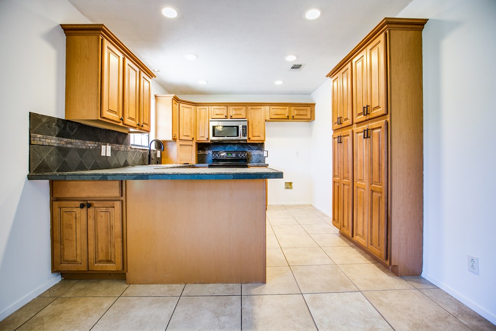 1617 Idaho Ave Property Photo 11