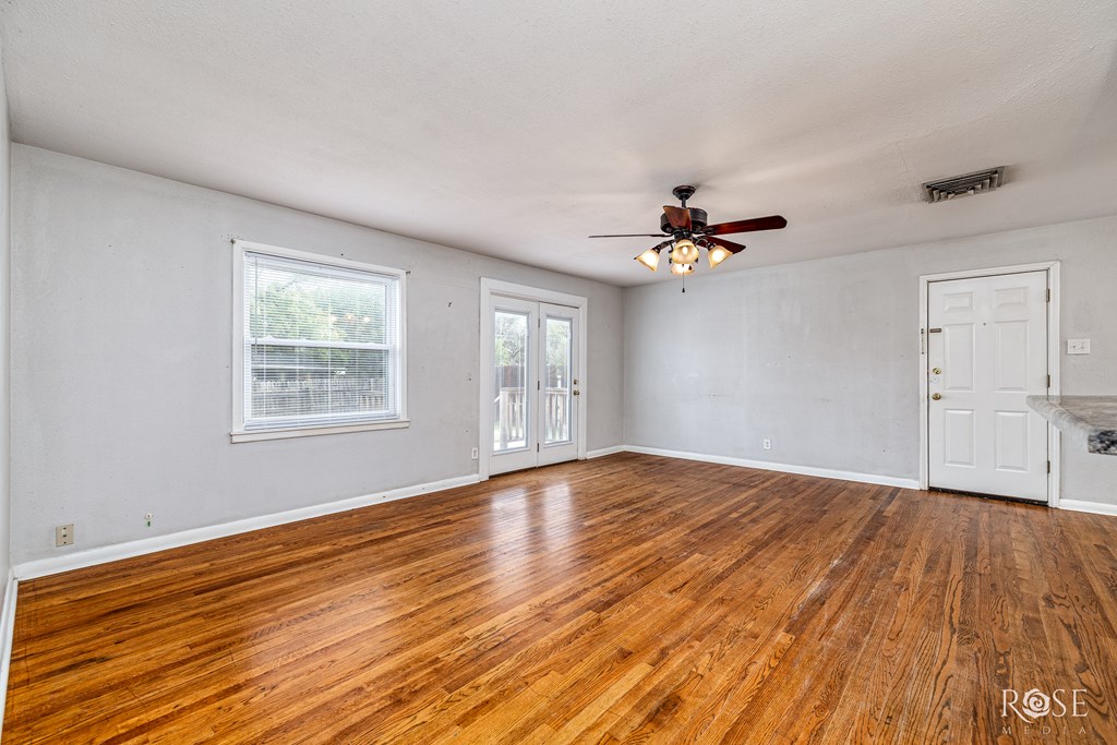 2501 Tcu Ave Property Photo 7