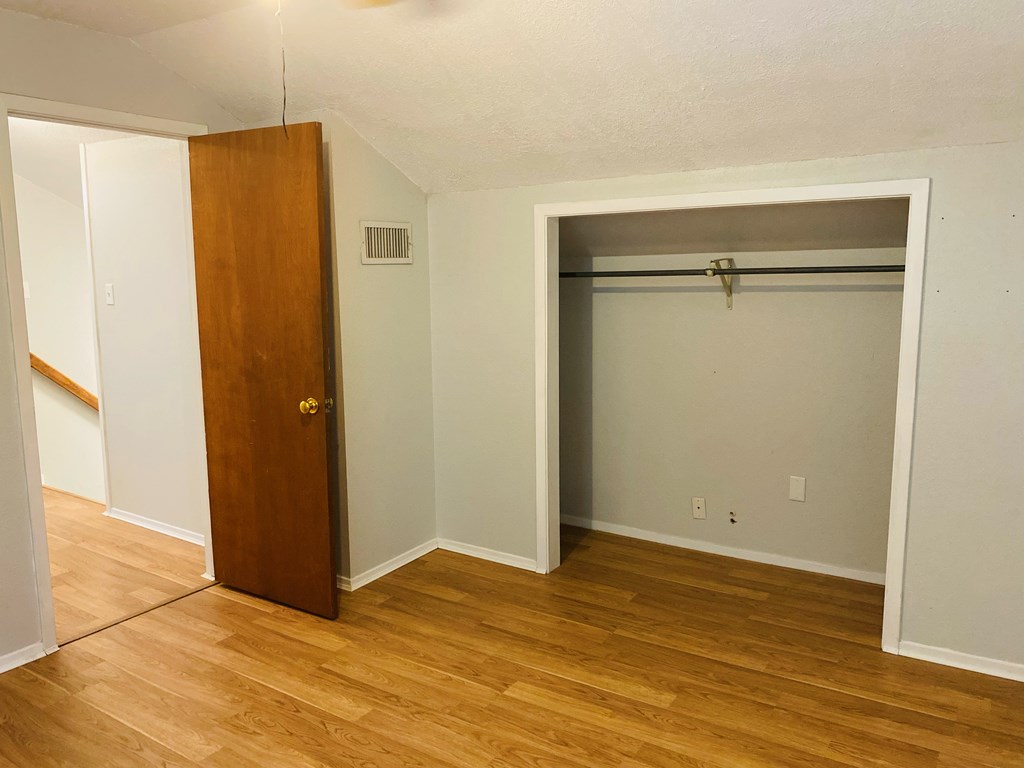15702 Adams St Property Photo 9