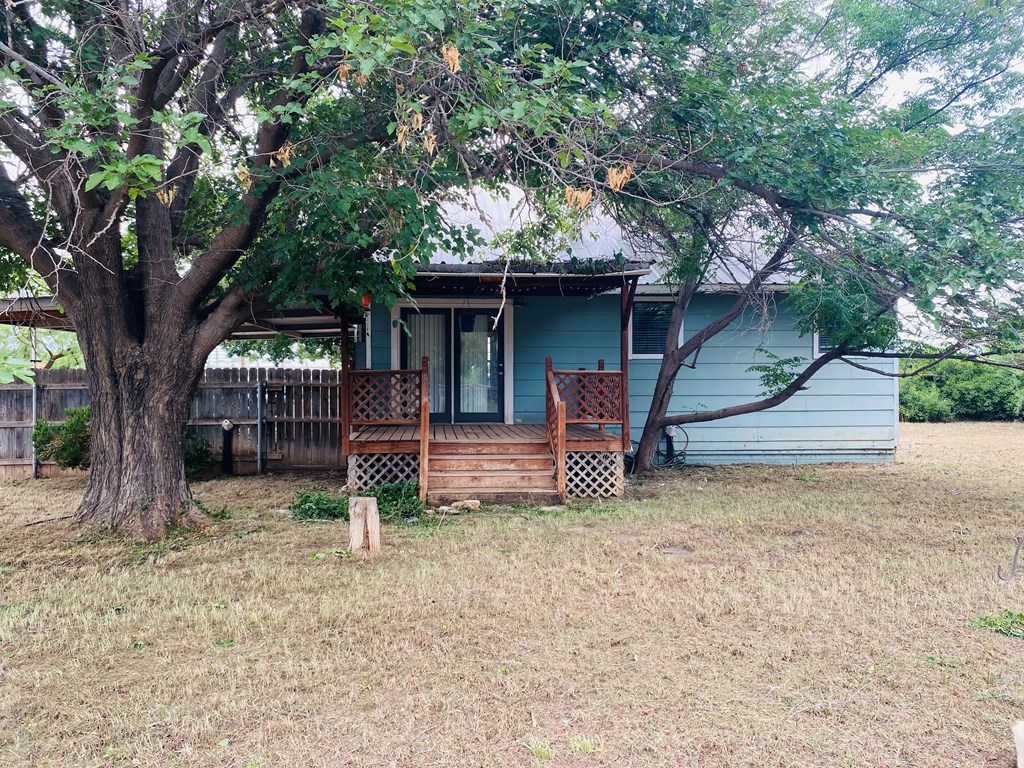 15702 Adams St Property Photo 11