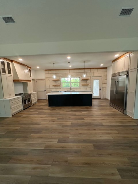 1256 Stone Ledge Lane Property Photo 3