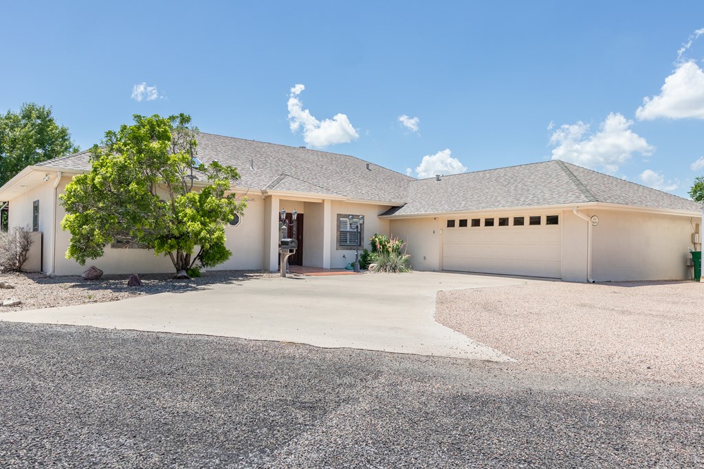 2016 Beaty Circle Property Photo 3