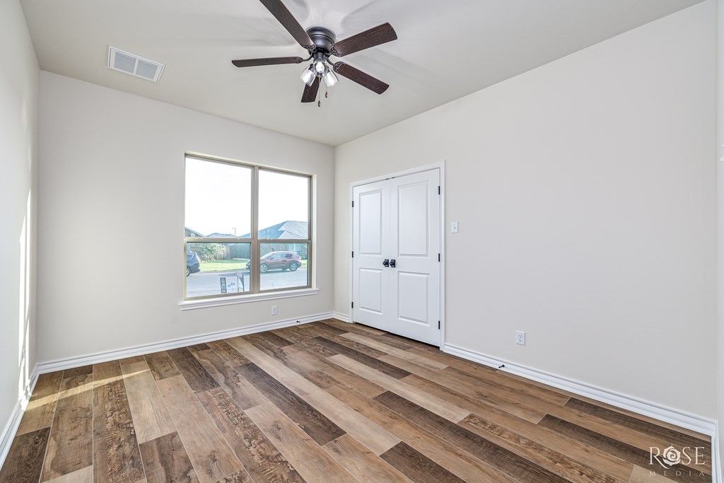 5034 Scarlet Oak Lane Property Photo 12