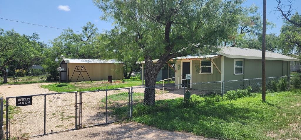 506 N Parkview Dr Property Photo 1