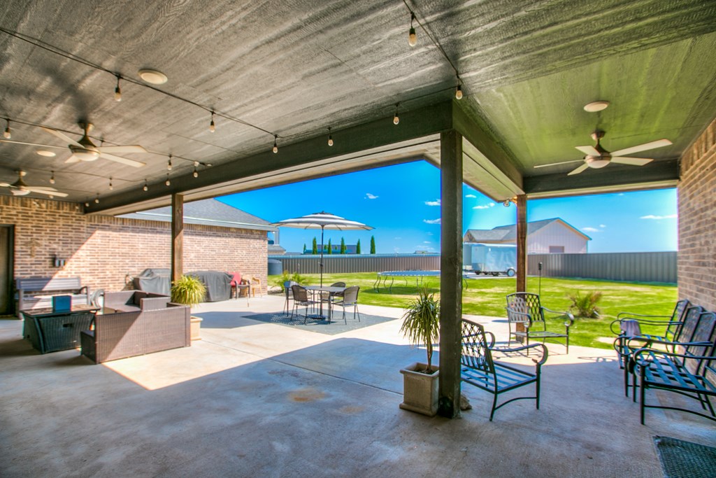 7125 Club Creek Lane Property Photo 35