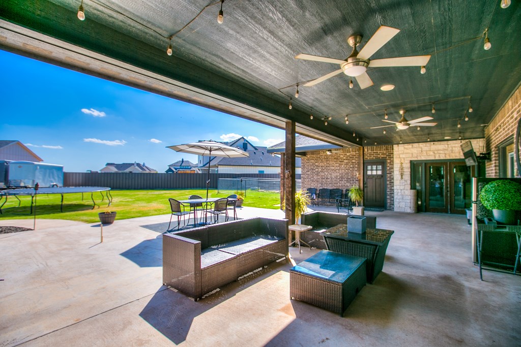 7125 Club Creek Lane Property Photo 36