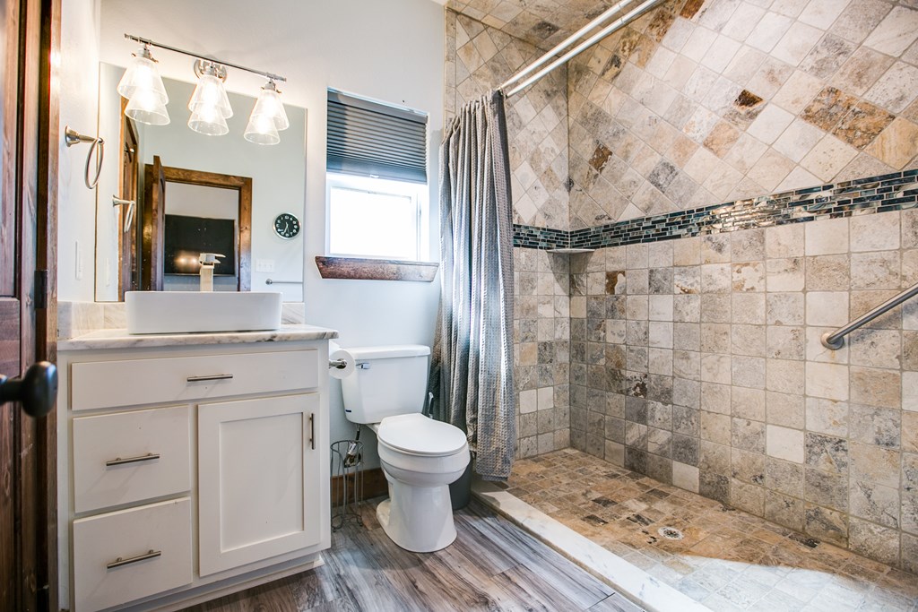 7125 Club Creek Lane Property Photo 45