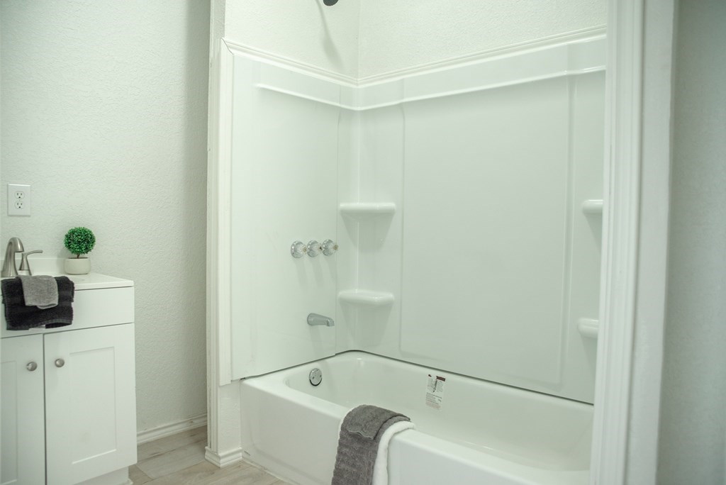 209 6th Ave Property Photo 12