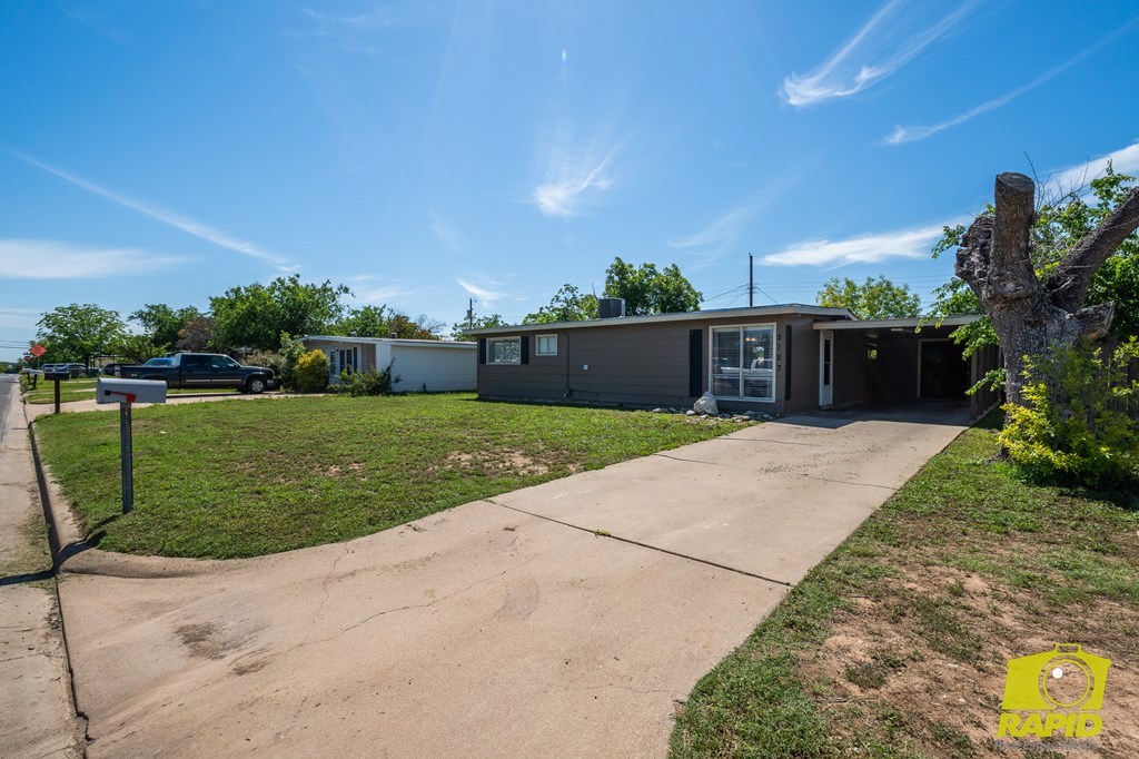 2123 Wilson St Property Photo 4