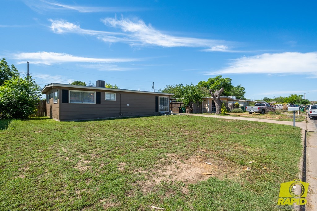 2123 Wilson St Property Photo 6