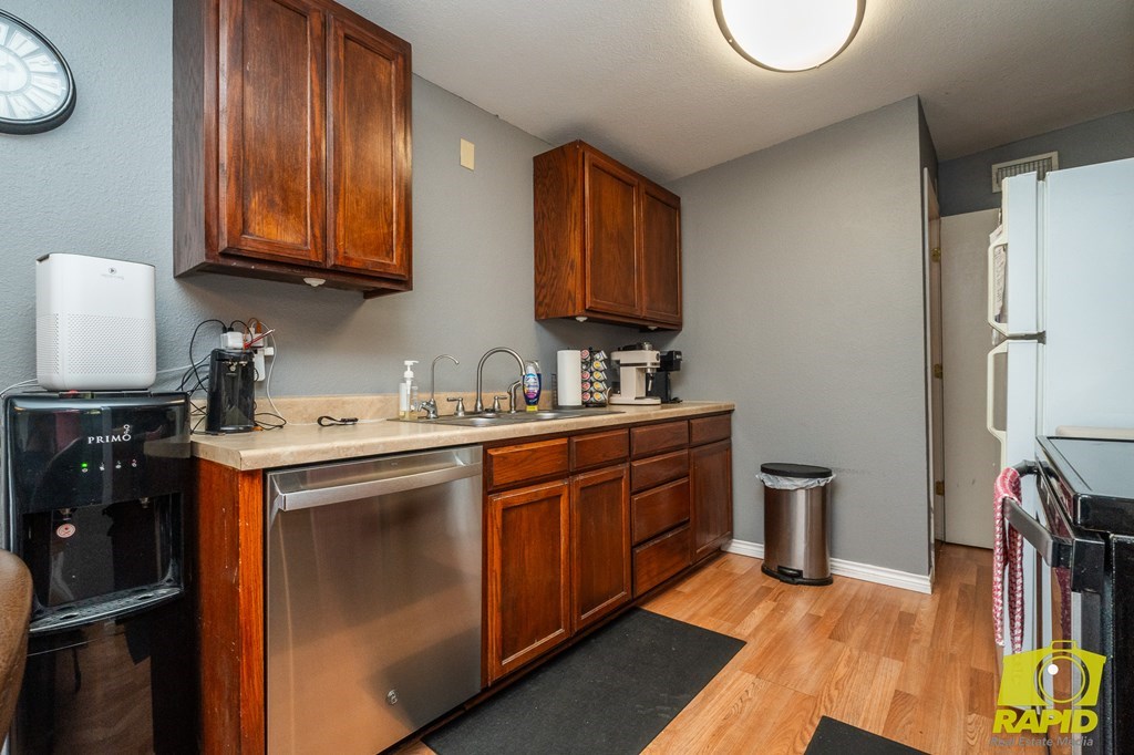 2123 Wilson St Property Photo 12
