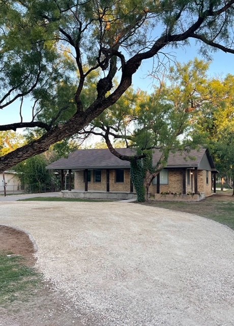 1619 Canal Rd Property Photo 6