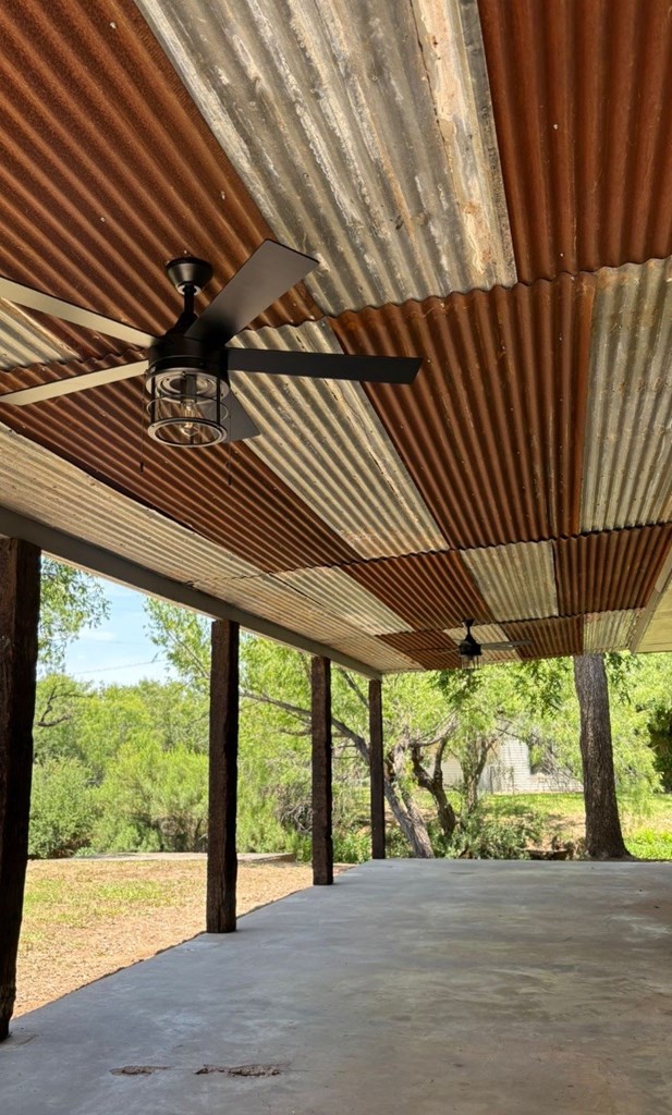 1619 Canal Rd Property Photo 27