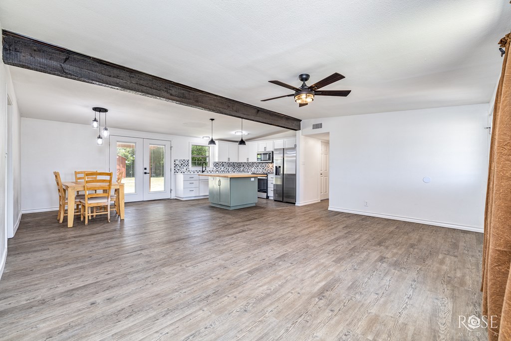 1020 Cactus Lane Property Photo 7