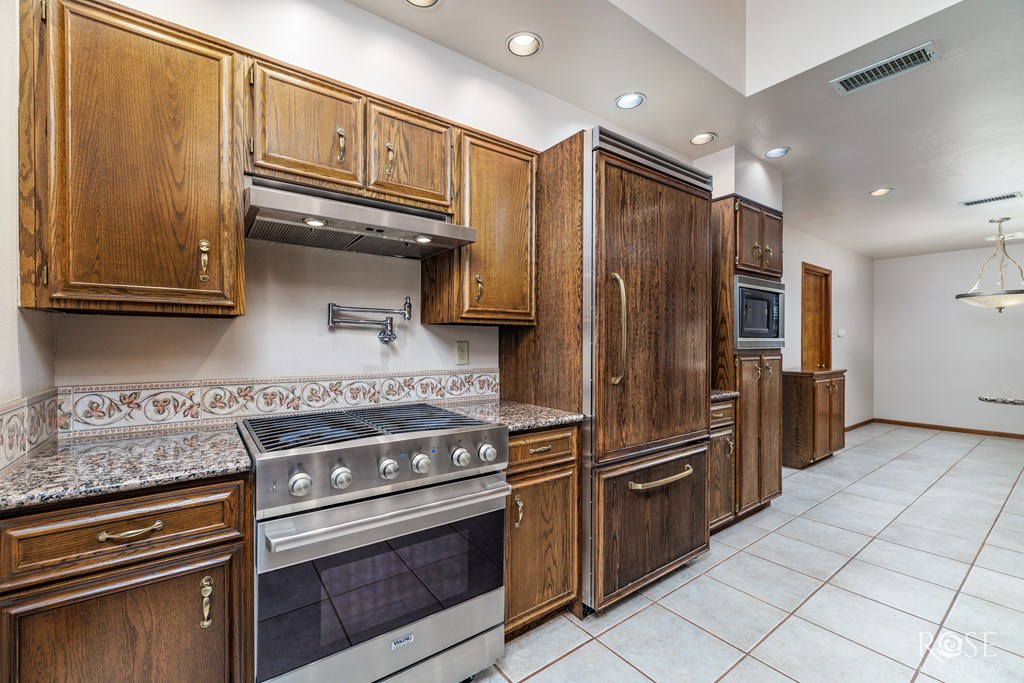 111 Manor St Property Photo 17