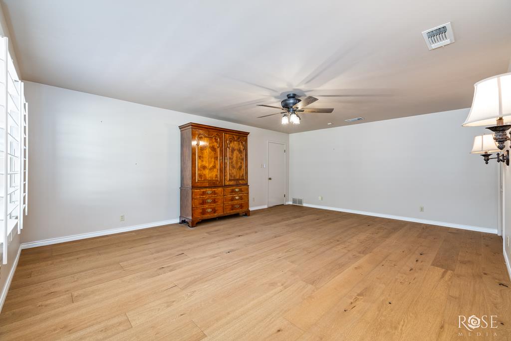 111 Manor St Property Photo 38