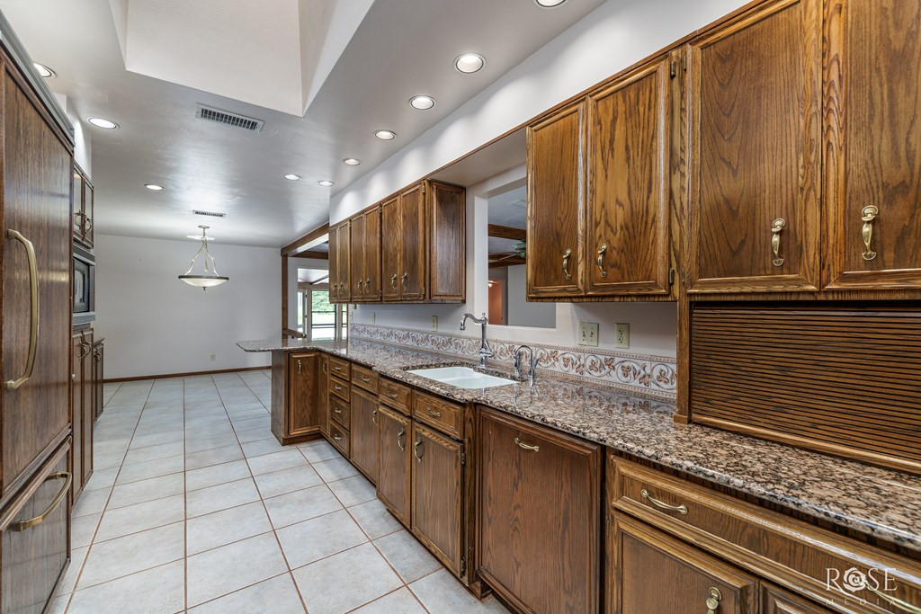 111 Manor Street Property Photo 16