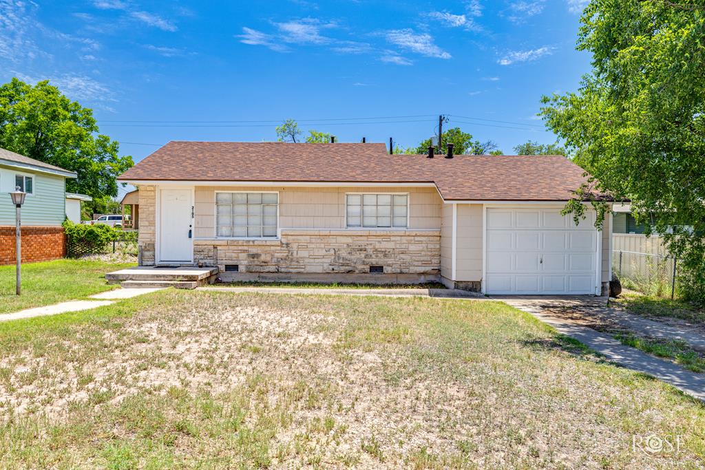 2105 Coleman St Property Photo 1