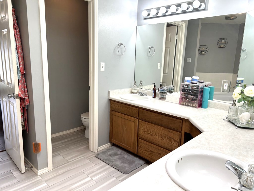 3570 Grandview Dr Property Photo 13