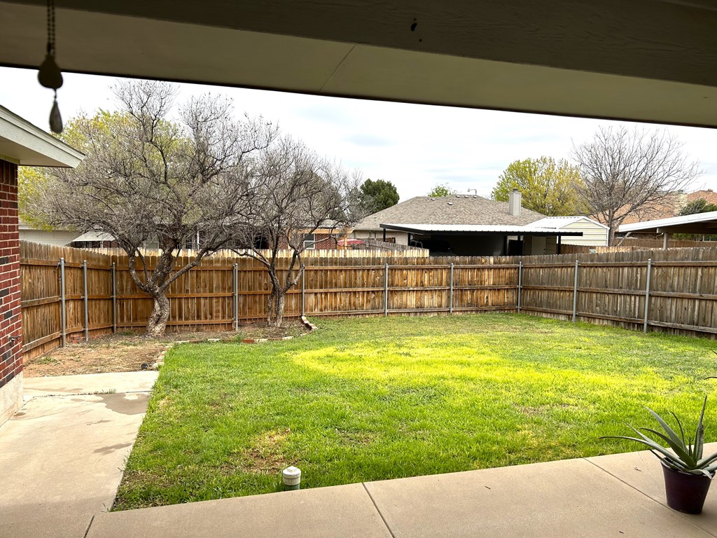 3570 Grandview Dr Property Photo 21