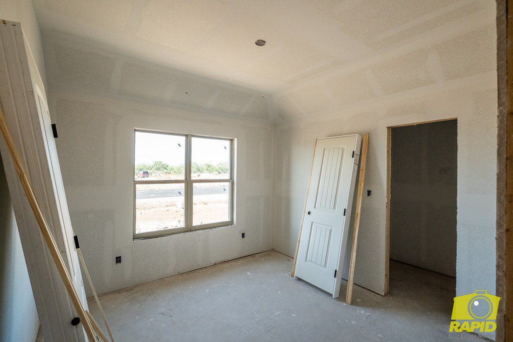 9602 Jaguar Trail Property Photo 7