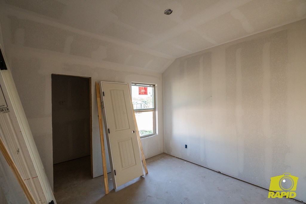 9602 Jaguar Trail Property Photo 8