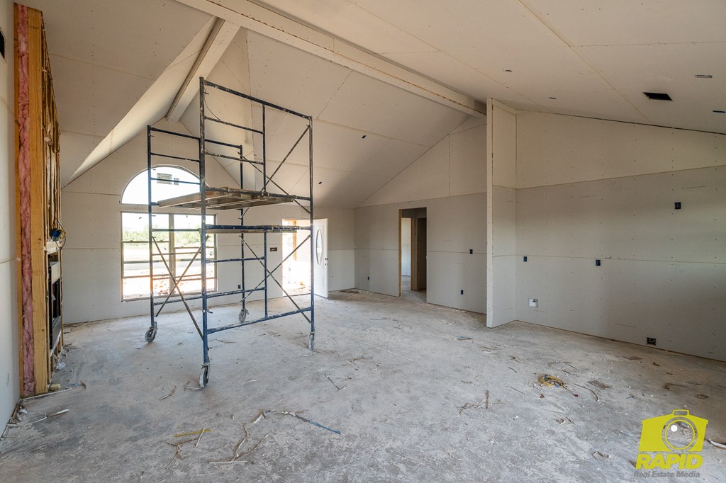 9618 Jaguar Trail Property Photo 6