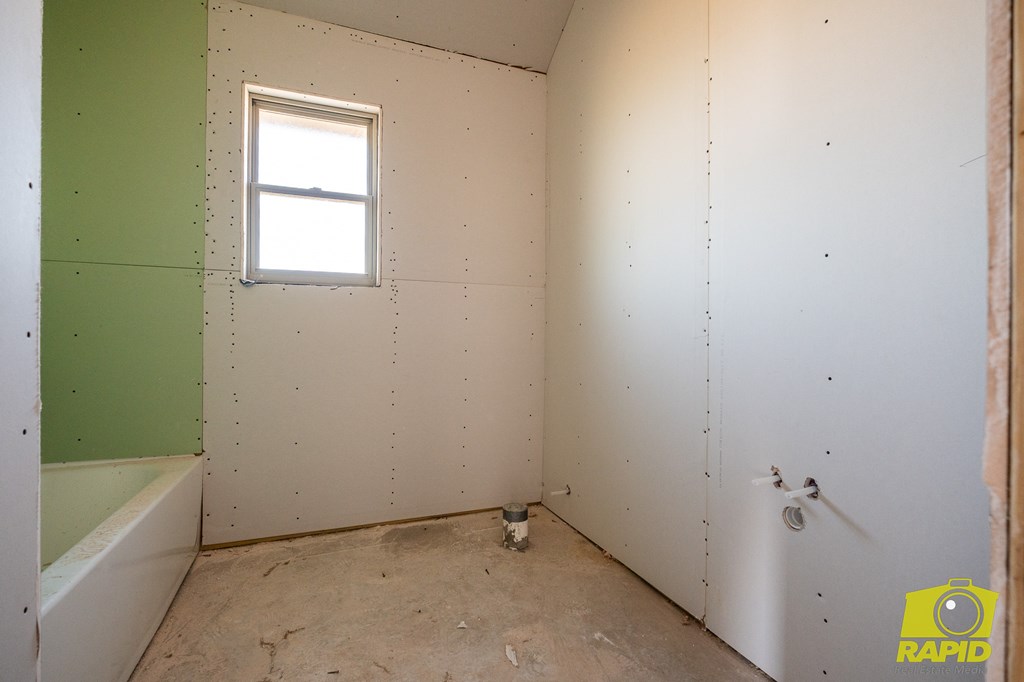 9618 Jaguar Trail Property Photo 13