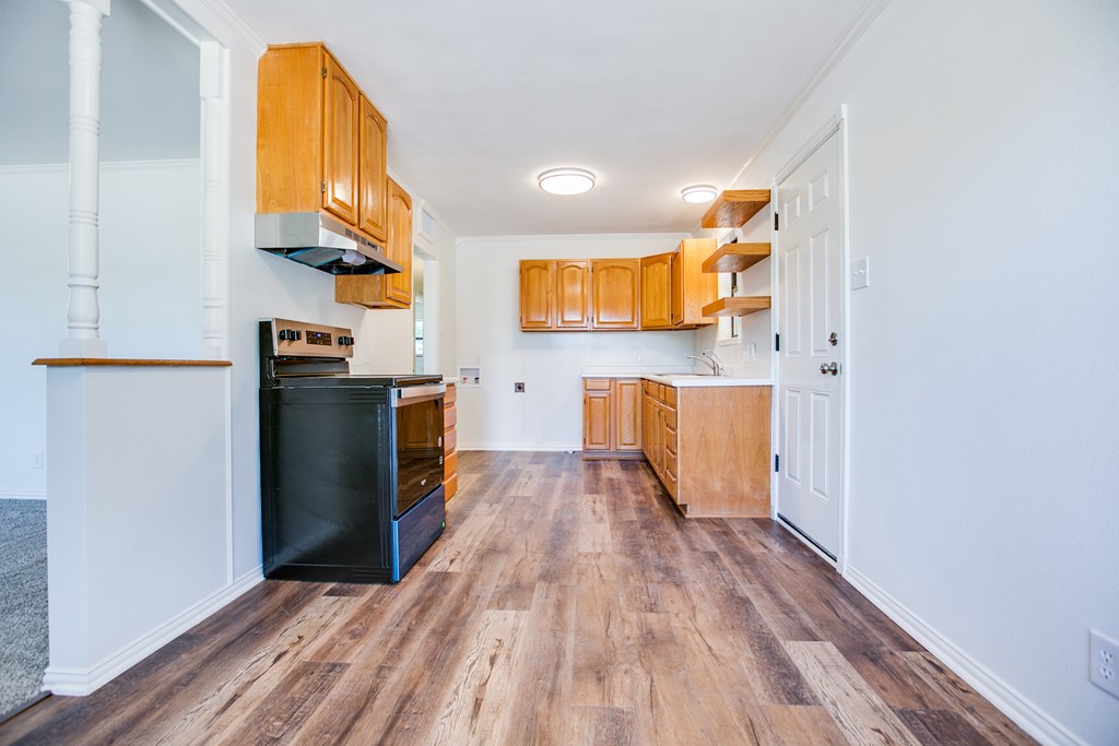2235 Chestnut St Property Photo 12