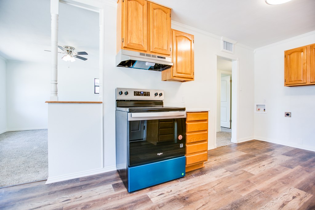 2235 Chestnut St Property Photo 13